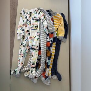 Carter’s 12m pajama bundle of 5